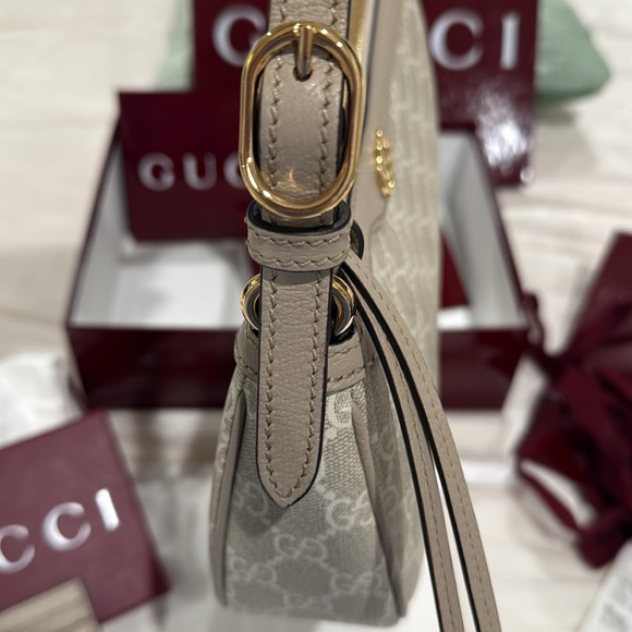 Gucci ophidia shoulder bag and card case 
100 % Authentic - Picture 5 of 8